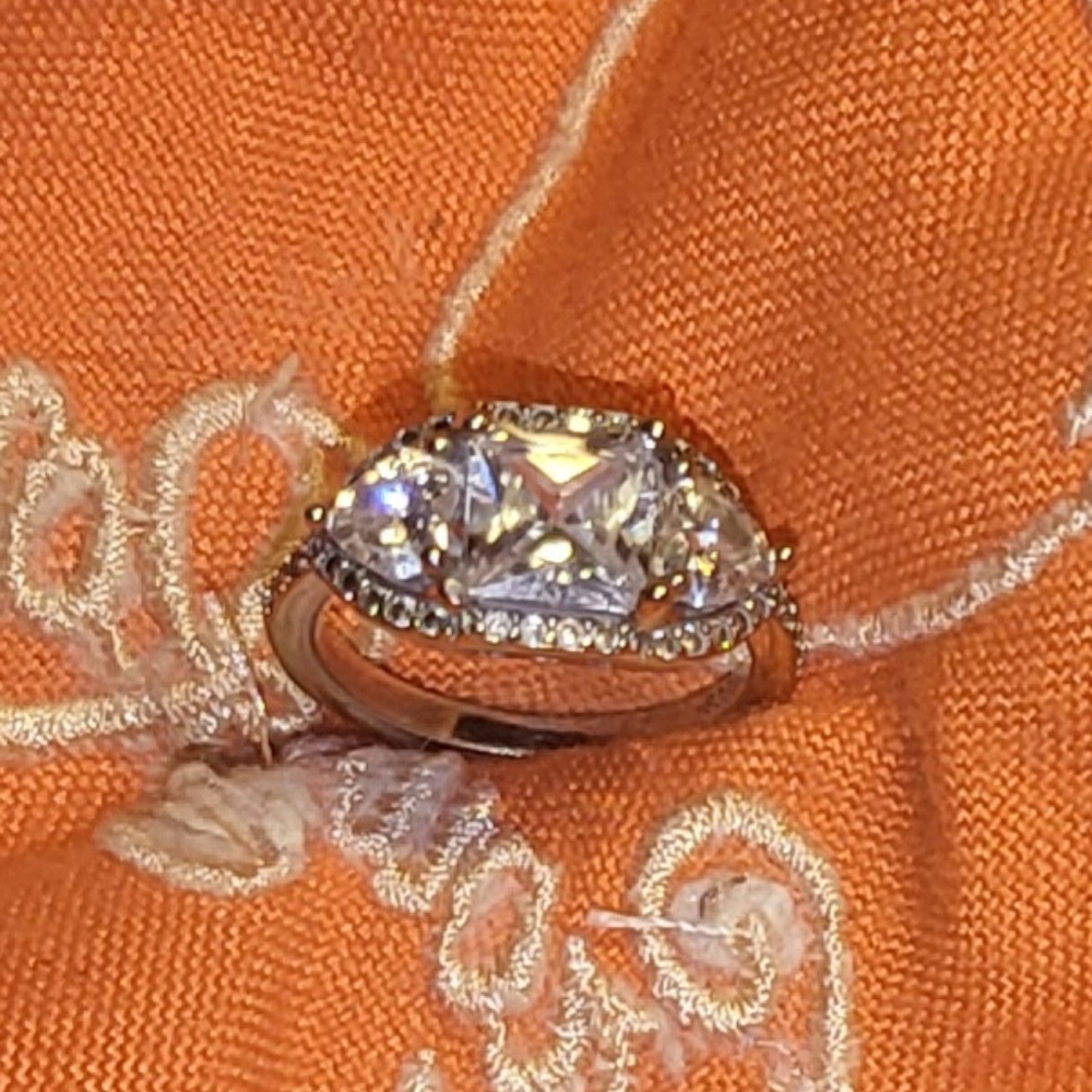 Diamond ring